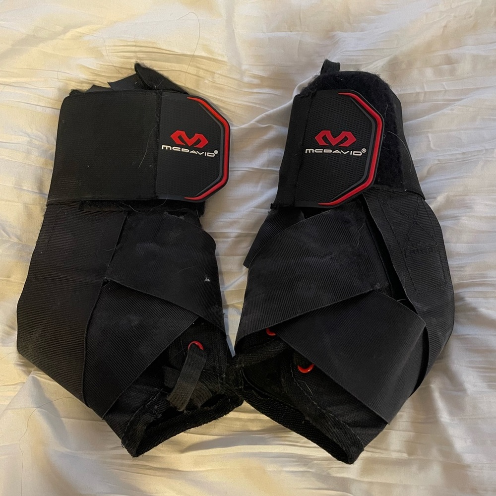 McDavid ankle braces